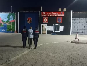 Hapis Cezaevi Kaçaklığı: Jandarma Çatıda Yakaladı