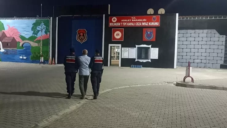 Hapis Cezaevi Kaçaklığı: Jandarma Çatıda Yakaladı