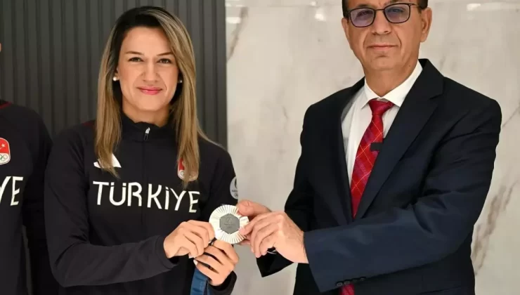 Hatice Akbaş’tan Gurur Dolu Başarı: Gümüş Madalya ile Döndü