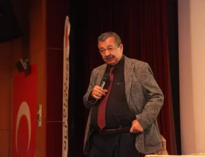 Hayati İnanç Ahlat’ta Konferans Verdi