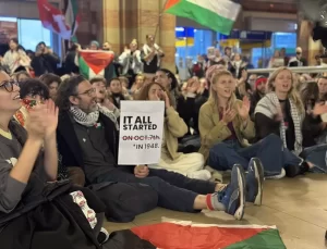 Hollanda’da Filistin’e Destek Gösterisi