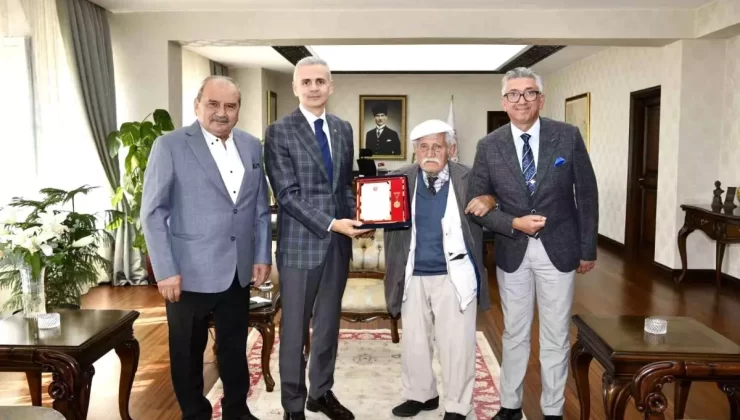 Huzurevi Sakini Ayyıldız’a Altın Madalya