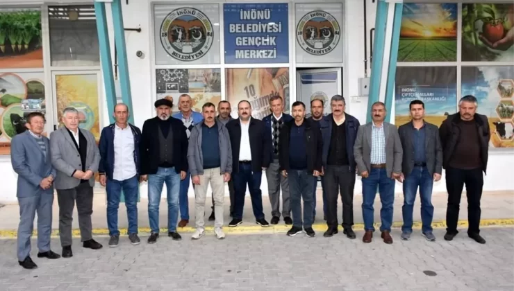 İnönü Belediye Başkanı muhtarlarla kahvaltıda bir araya geldi