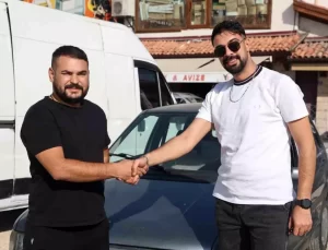 İphone 16 Pro Max İçin Fiat Uno Takası