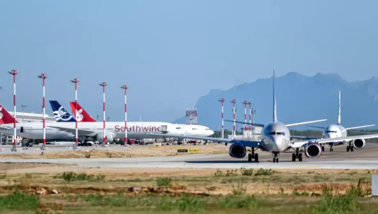 İran’ın Füze Saldırısı Uçuşları Etkiledi