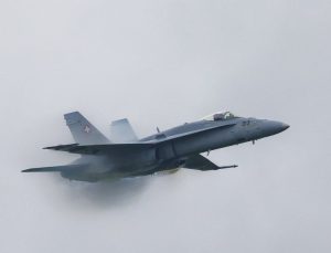 İspanya’ya ait F-18 savaş uçağı düştü