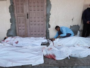 İsrail, Gazze’de hastane bahçesindeki çadırları vurdu