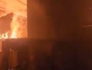 İsrail, Gazze’deki tek fırının un deposunu bombaladı!