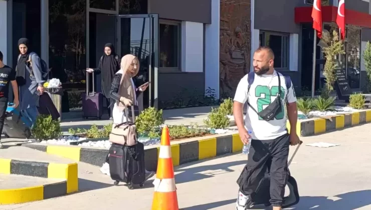 İsrail Saldırılarından Kaçan 426 Yolcu Mersin’e Geldi