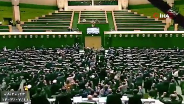 İsrail’e saldırı sonrası İran Meclisi’nde kutlama