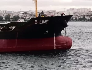 İstanbul Boğazı’na Gemi Trafigi Yeniden Açıldı