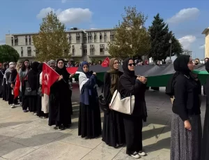 İstanbul Sabahattin Zaim Üniversitesinde “Direnişten Dirilişe Gazze’nin Sesi Ol” eylemi yapıldı