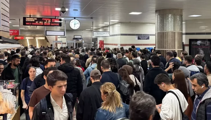 İstanbul’da Metro’da QR Kod Sorunu
