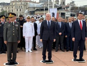 İstanbul’un kurtuluşunun 101. yıl dönümü Taksim’de kutlandı