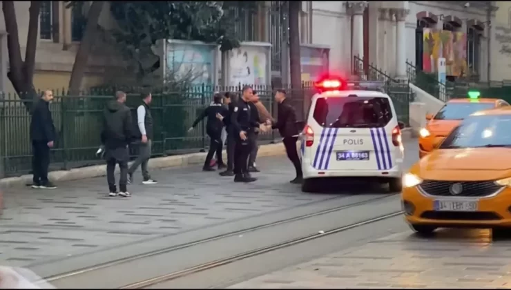 İstiklal Caddesi’nde Kavga