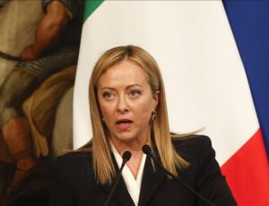 İtalya’da taşıyıcı anneliğin evrensel suç sayılmasına dair kanun teklifi yasalaştı