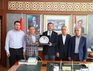 İyilik Hareketi Rektör Alkış’ı Ziyaret Etti