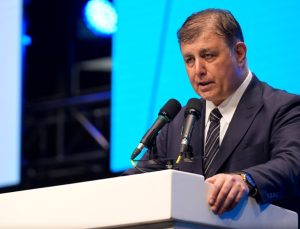 İzmir Körfezi’nin temizlenmesi için hazırlanan eylem planına Cemil Tugay imza atmadı