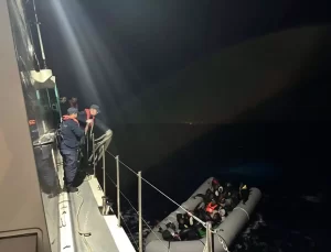 İzmir’de 76 Kaçak Göçmen Kurtarıldı