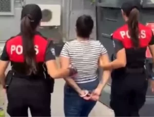 İzmir’de Dolandırıcı Yakalandı