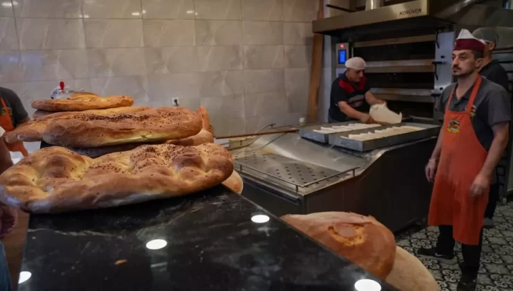 İzmir’de Ekmeğe Fiyat Denetimi