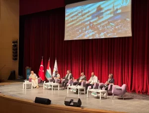 İzmir’de “Gazze’ye Bir Nefes” programı düzenlendi