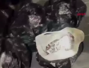 İzmir’de Oto İçinde Uyuşturucu ve Silah Bulundu