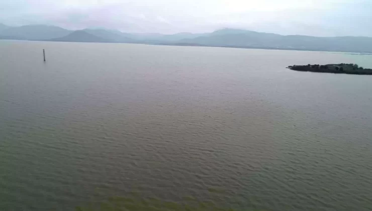 İzmir’de Su Seviyesi Alarm Veriyor