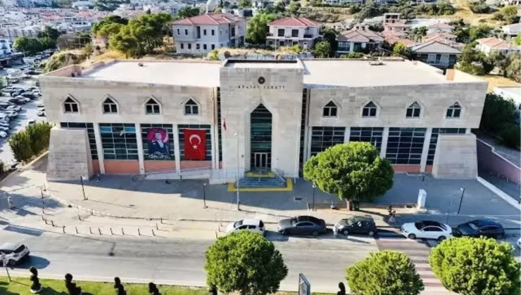 İzmir’de Suç Örgütüne Baskın: 40 Gözaltı