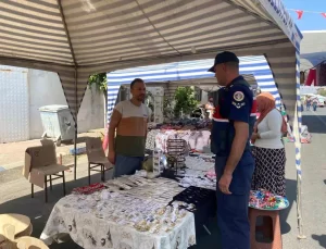 Jandarma, Zeytin Festivali’nde Esnafı Bilgilendirdi