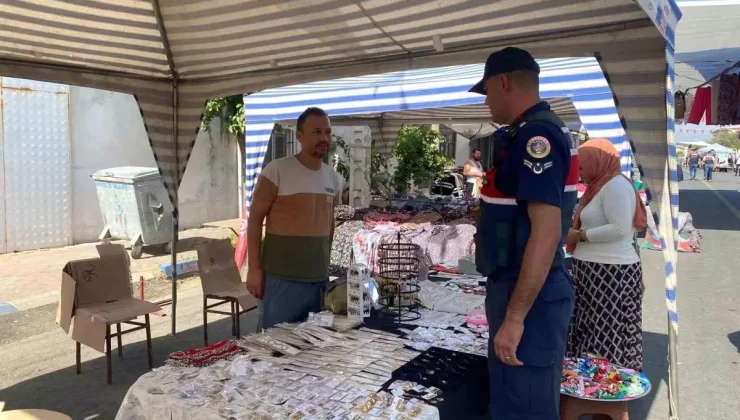 Jandarma, Zeytin Festivali’nde Esnafı Bilgilendirdi