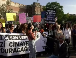 Kadın Cinayetlerine İsyan: Edirnekapı Surları’nda Protesto