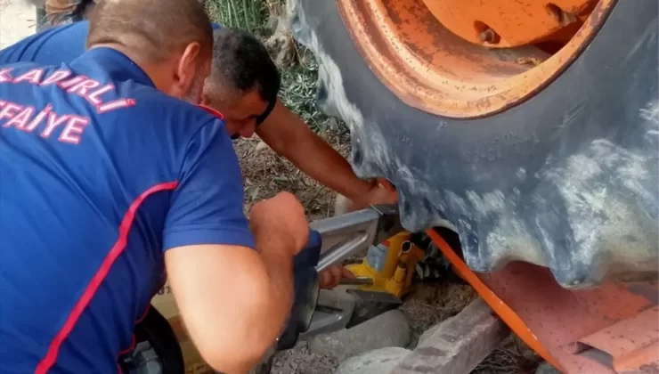 Kadirli’de Devriye Traktör Kazası