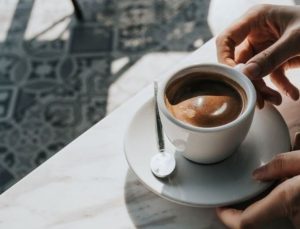 Kafein tüketimi Alzheimer belirtilerini azaltabilir