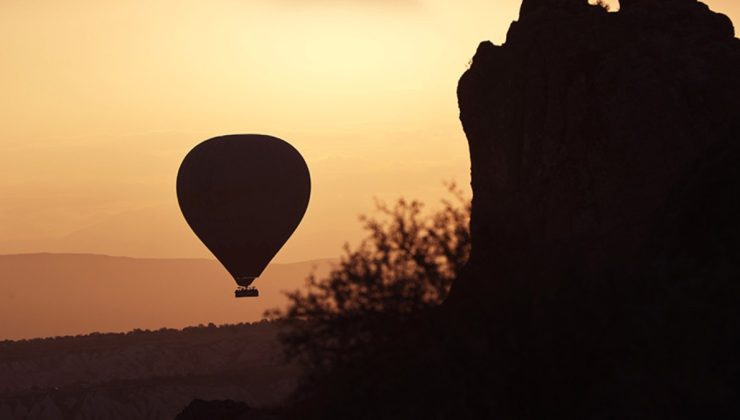 Kapadokya’da sıcak hava balonları rekora uçtu