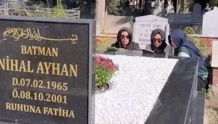 Kara Para Aklama Davasında Yargılanan Dilan Polat, Annesinin Mezarını Ziyaret Etti