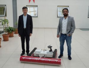 Karabük Üniversitesi’nde yerli güneş paneli temizleme robotu geliştirildi