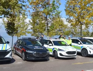 Karamürsel’e 5 Yeni Emniyet Aracı