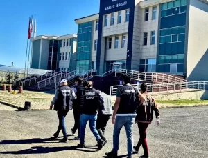 Kars’ta Uyuşturucu Operasyonu: 3 Tacir Tutuklandı