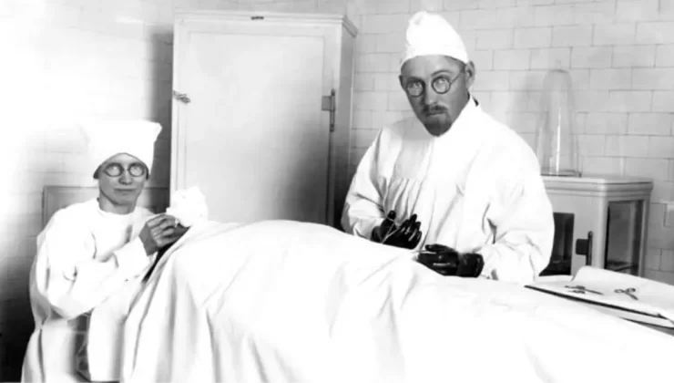 Keçi Testisi İle ‘Tedavi’: John Brinkley’nin Hikayesi