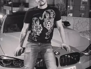 Kıskançlık Faciası: Eski Nişanlısını Bıçakladı