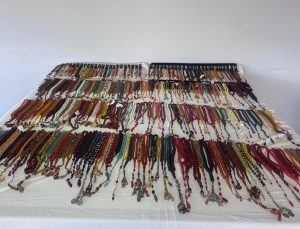 Konya’da milyonluk tespih hırsızlığı: Önce kameraya sonra polise yakalandı