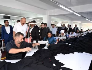 Kozluk’ta Tekstil Fabrikası Üretime Geçti