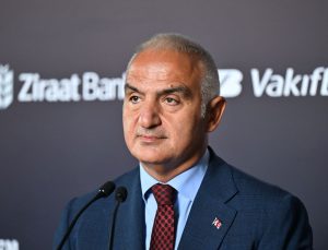 Kültür ve Turizm Bakanı Ersoy: Bütün sanatseverleri kültür merkezlerimize bekliyoruz