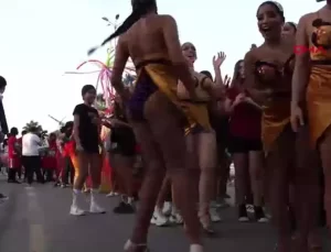 Kuşadası Sokak Festivali Başladı