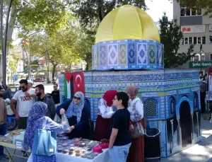 Kütahya’da Filistin’e Destek Hayır Çarşısı