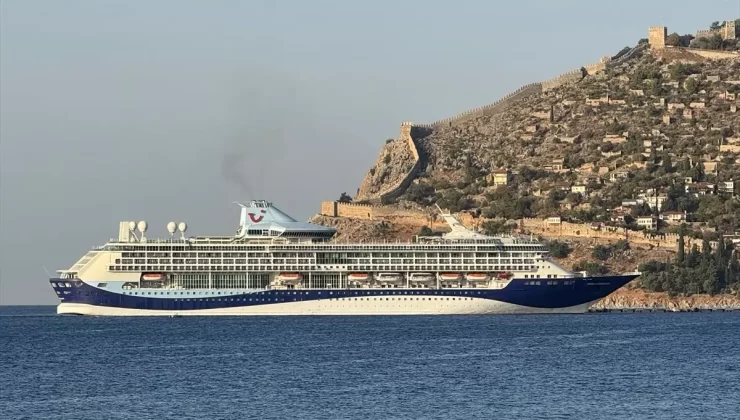 Marella Discovery Antalya’ya Geldi