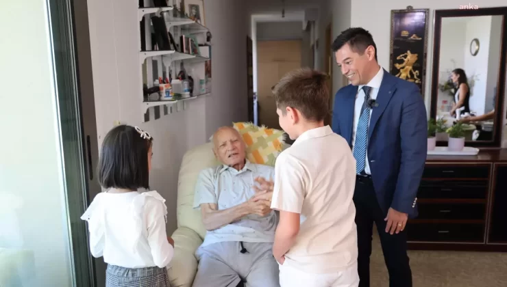 Marmaris Belediye Başkanı, Dünya Yaşlılar Günü’nde 102 ve 105 Yaşındaki Çifti Ziyaret Etti