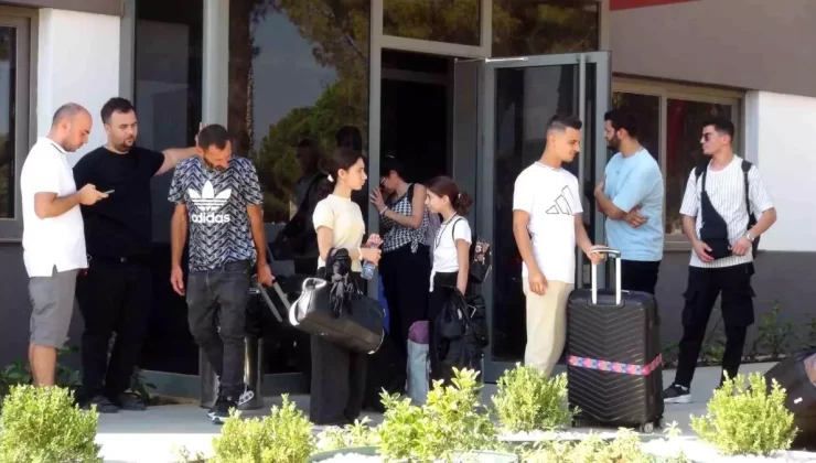 Mersin’e 5. Gemiden 361 Yolcu Geldi