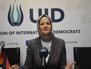 Meryem Göka’dan Müslüman Karşıtı Irkçılığa Dikkat